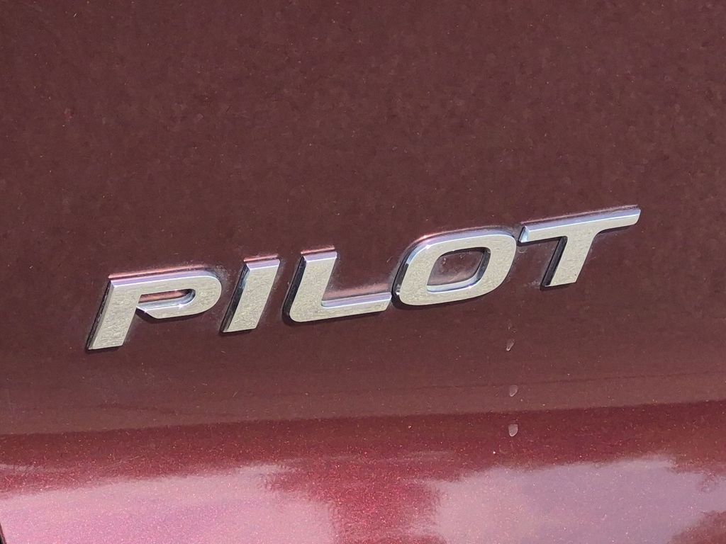 Thumbnail: 2016 Honda Pilot - 25
