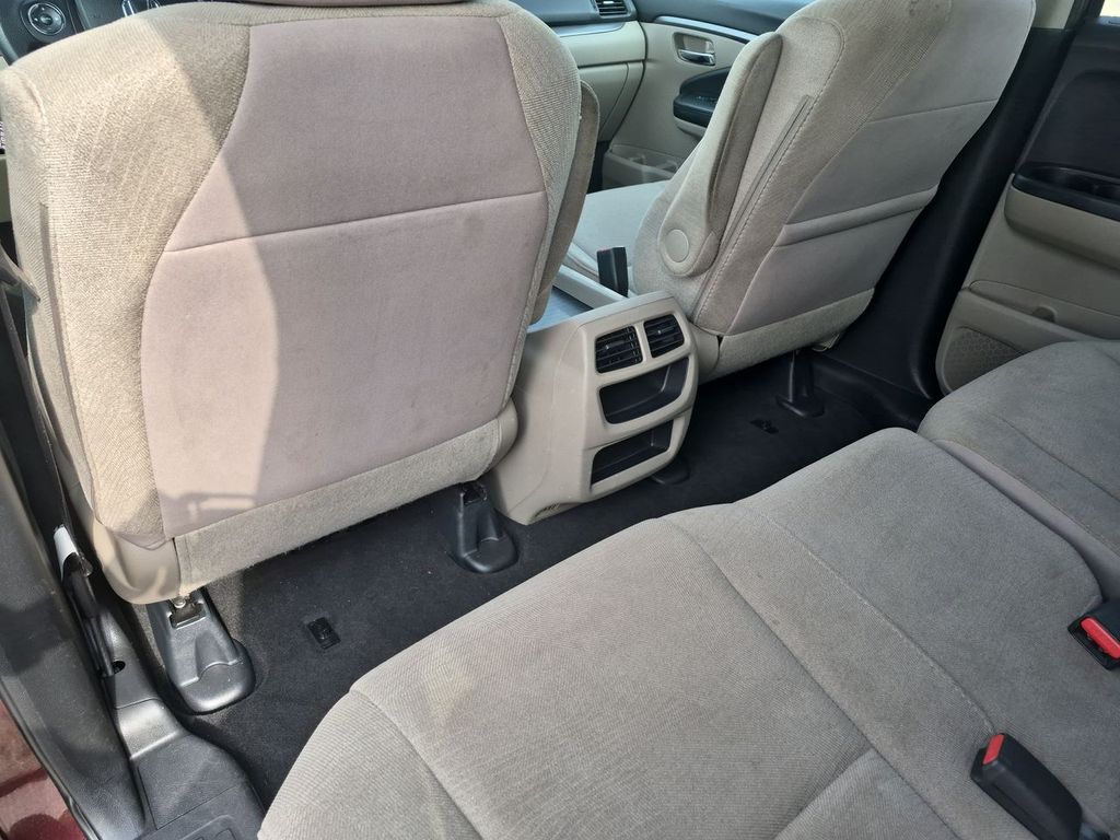 Thumbnail: 2016 Honda Pilot - 12