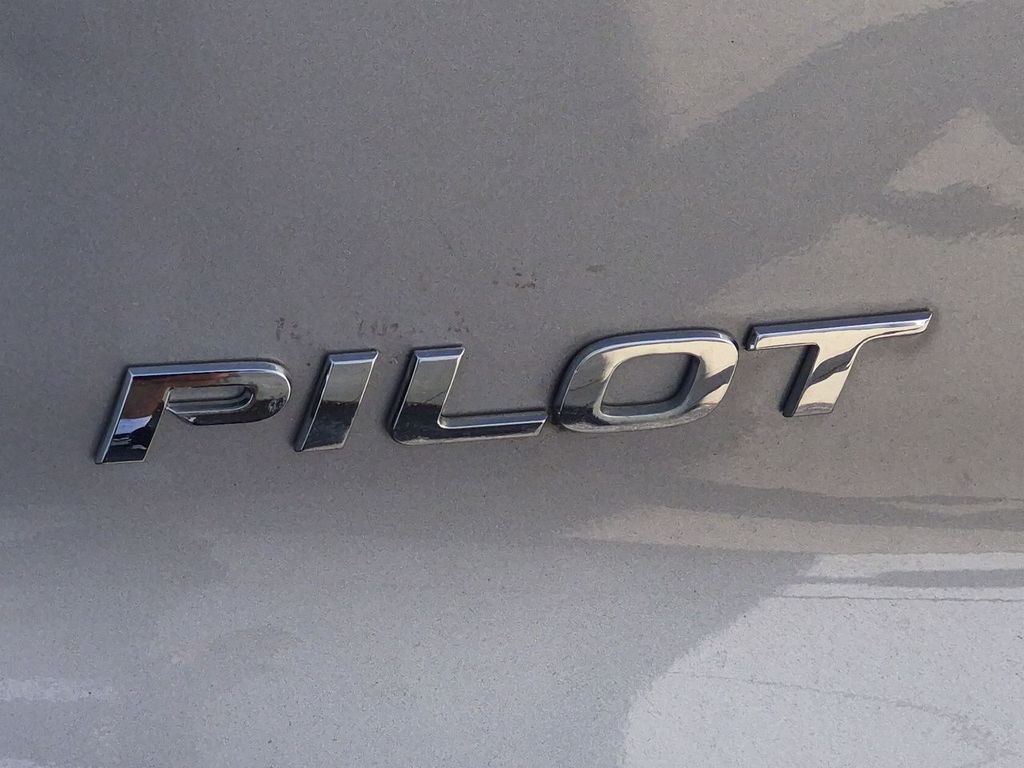 Thumbnail: 2022 Honda Pilot - 25