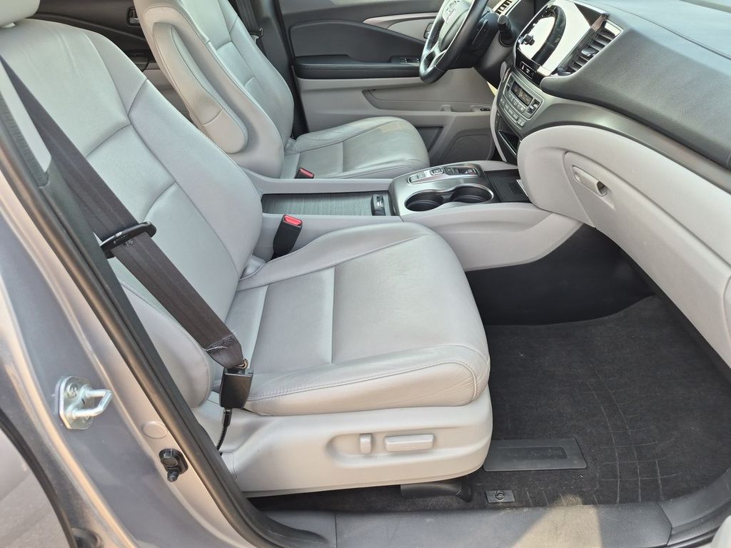 Thumbnail: 2022 Honda Pilot - 11