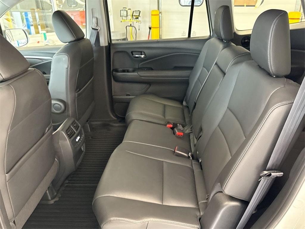 2022 Honda Pilot SE 31