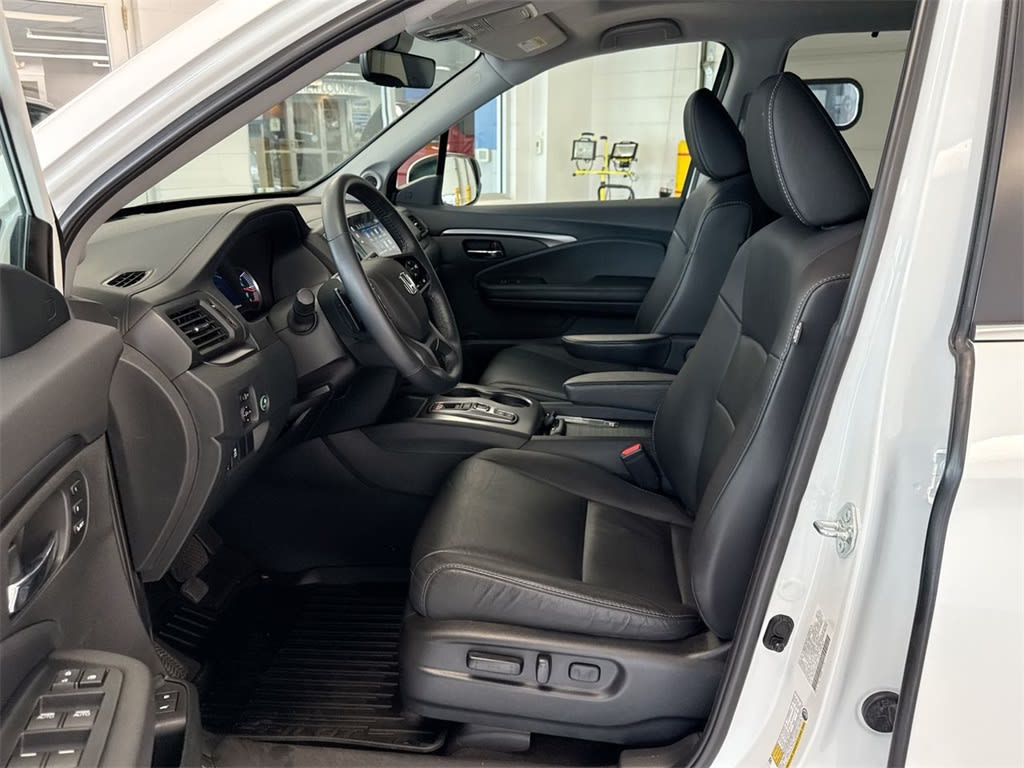 2022 Honda Pilot SE 11