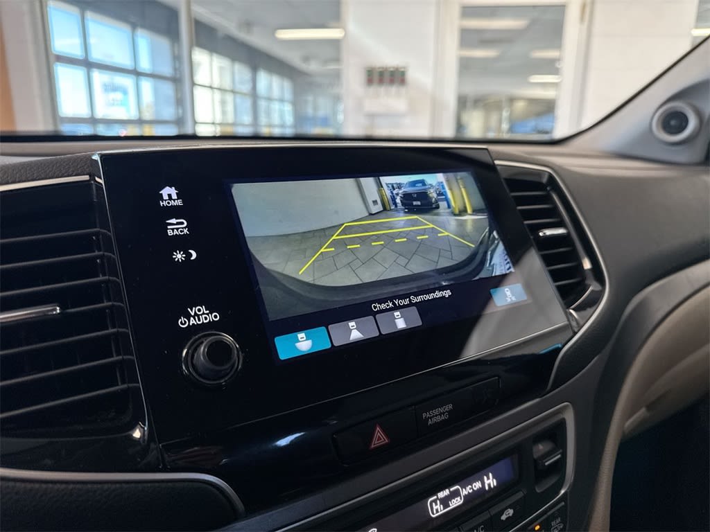 Thumbnail: 2021 Honda Pilot - 16