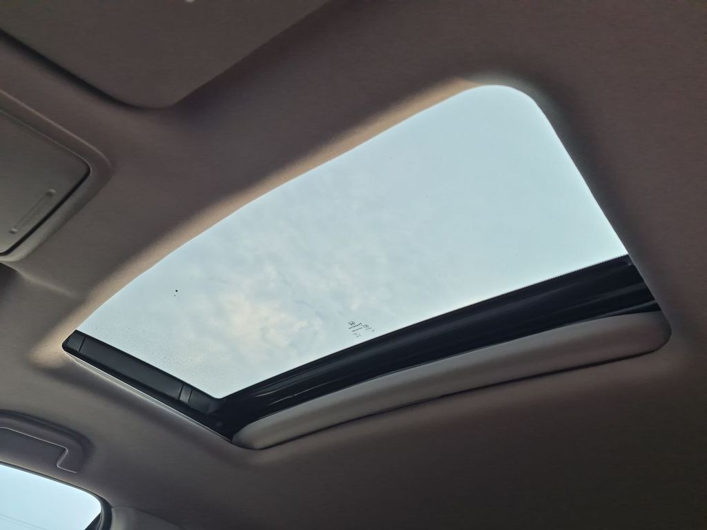 Thumbnail: 2022 Honda Pilot - 27