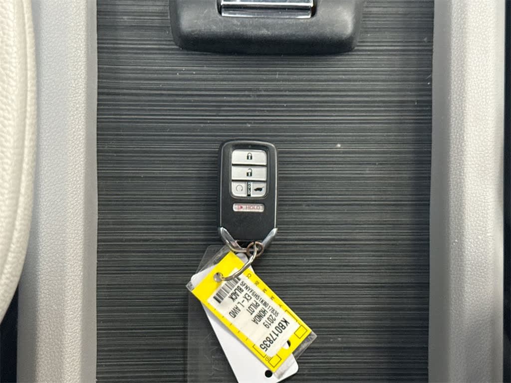 Thumbnail: 2019 Honda Pilot - 38