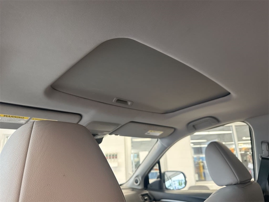 Thumbnail: 2019 Honda Pilot - 29