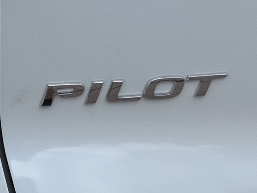 Thumbnail: 2020 Honda Pilot - 25