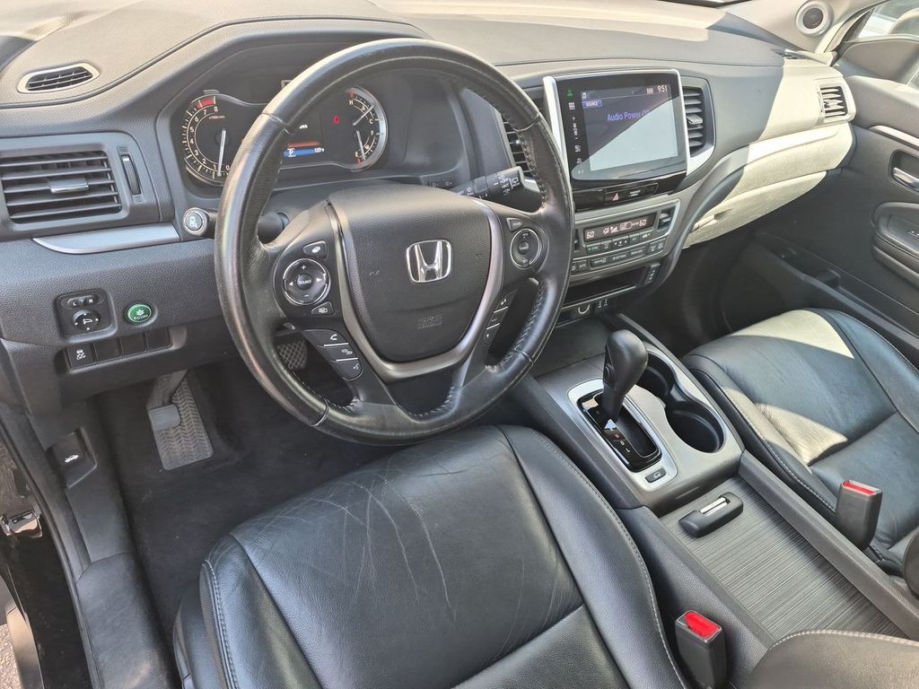 Thumbnail: 2016 Honda Pilot - 2