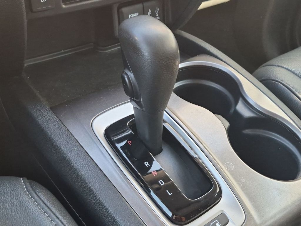 Thumbnail: 2016 Honda Pilot - 15