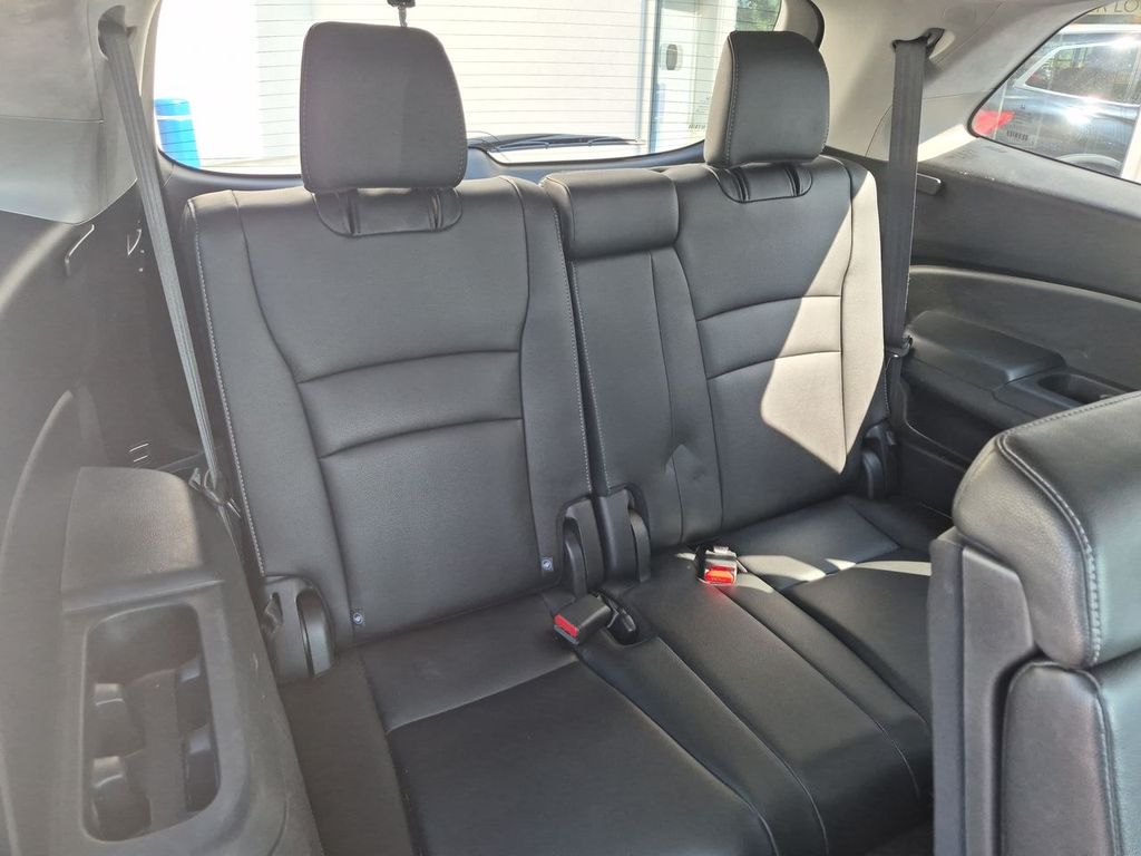 Thumbnail: 2016 Honda Pilot - 30