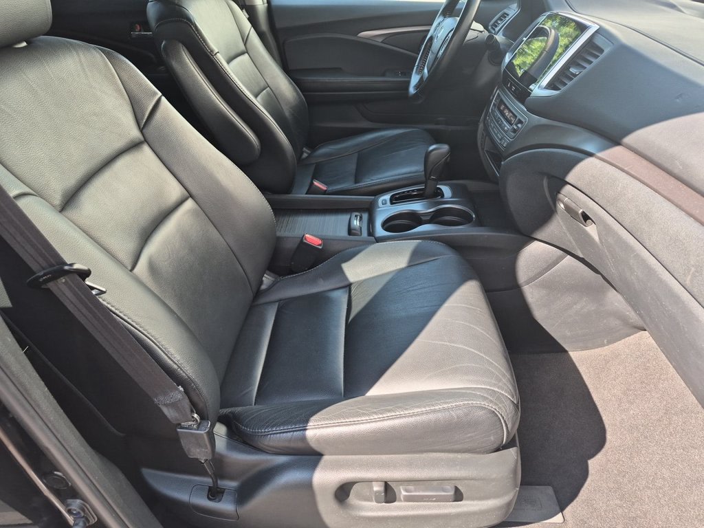 Thumbnail: 2016 Honda Pilot - 11
