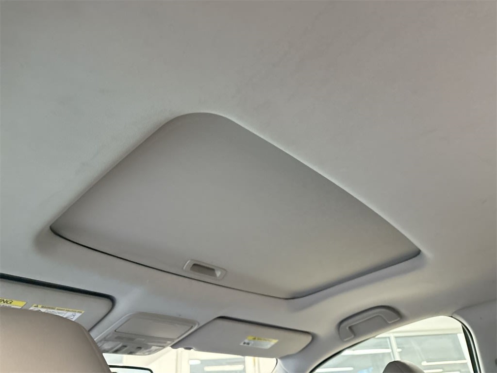 Thumbnail: 2016 Honda Pilot - 27