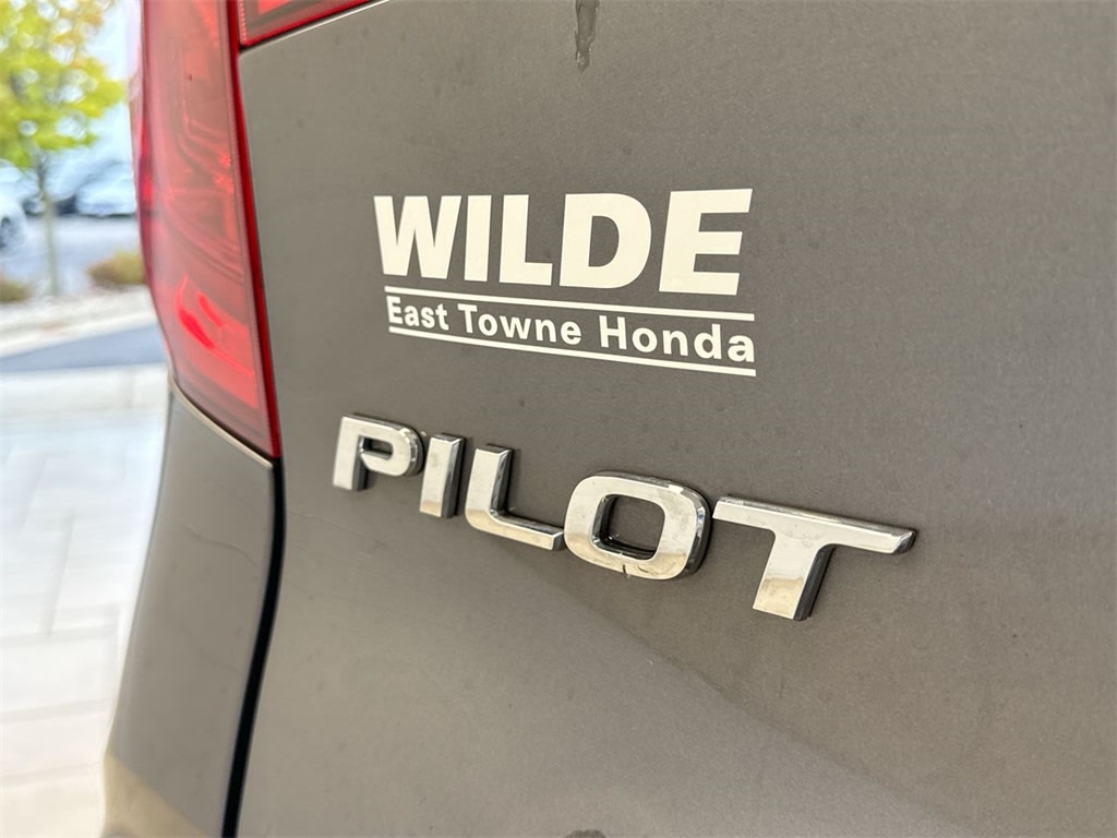 Thumbnail: 2016 Honda Pilot - 18