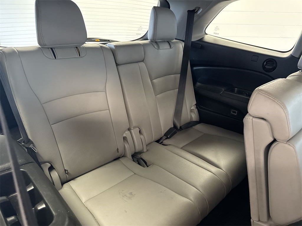 Thumbnail: 2016 Honda Pilot - 30