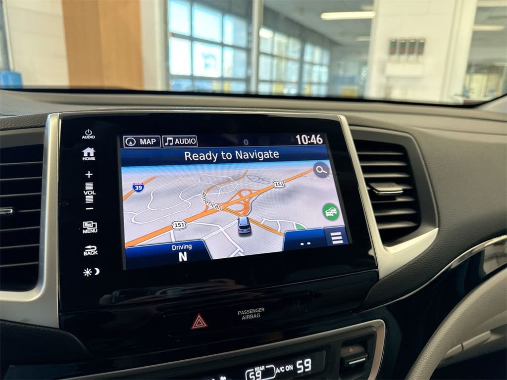 Thumbnail: 2017 Honda Pilot - 16