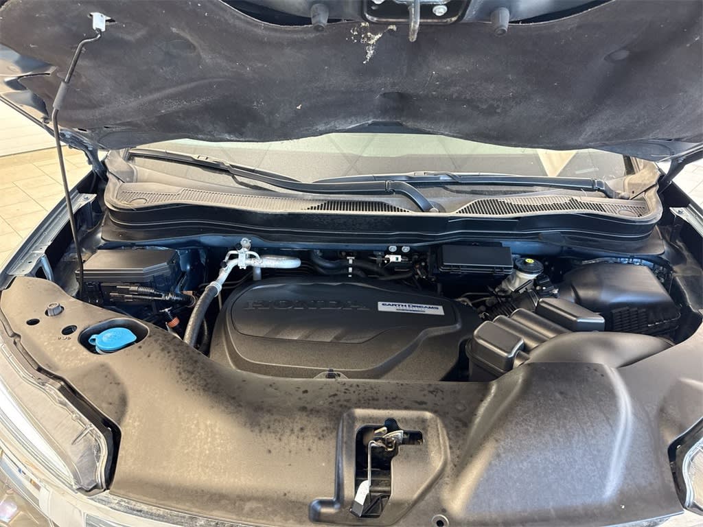 Thumbnail: 2017 Honda Pilot - 9