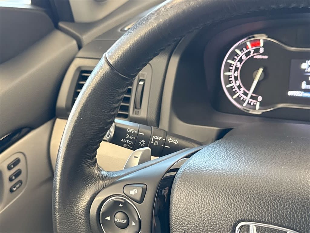 Thumbnail: 2017 Honda Pilot - 34