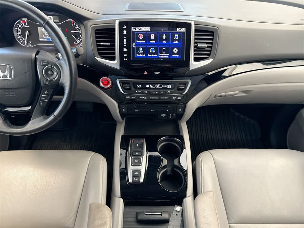 Thumbnail: 2017 Honda Pilot - 15