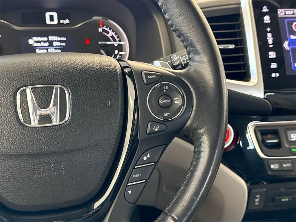 Thumbnail: 2017 Honda Pilot - 32