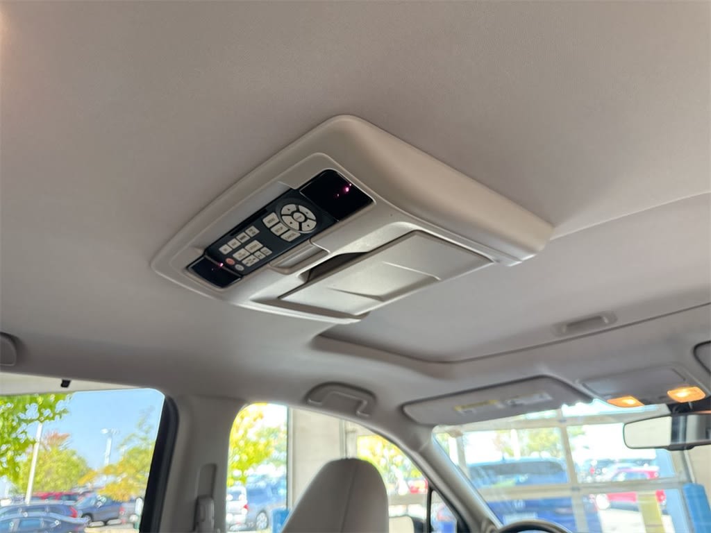 Thumbnail: 2016 Honda Pilot - 33