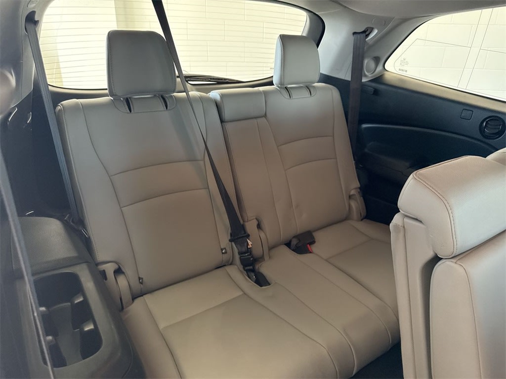 Thumbnail: 2016 Honda Pilot - 32