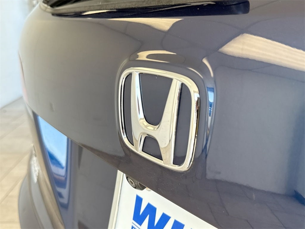 Thumbnail: 2016 Honda Pilot - 26