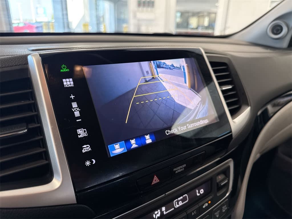 Thumbnail: 2016 Honda Pilot - 38