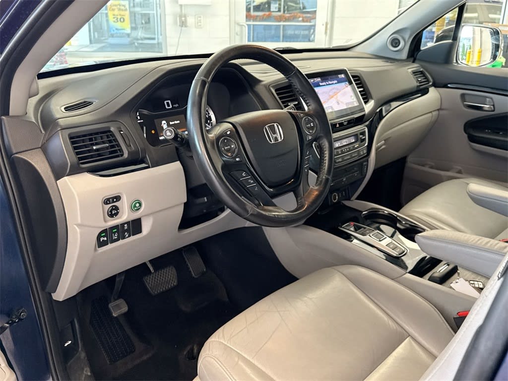 Thumbnail: 2016 Honda Pilot - 2