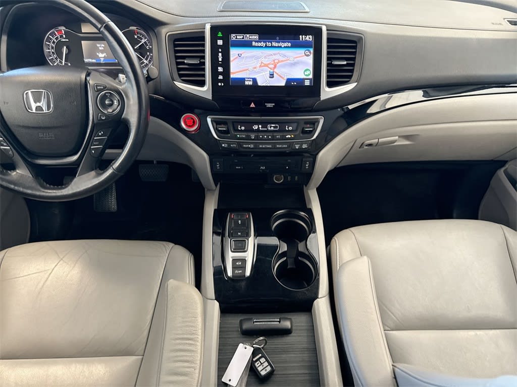 Thumbnail: 2016 Honda Pilot - 15