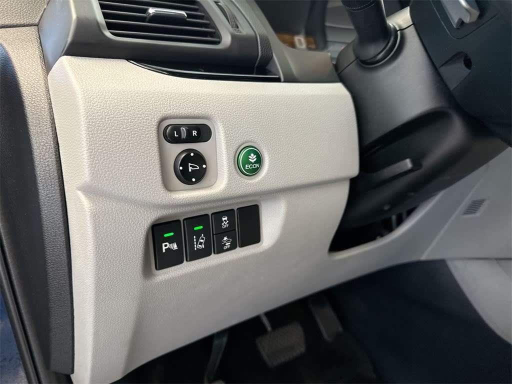 Thumbnail: 2016 Honda Pilot - 42