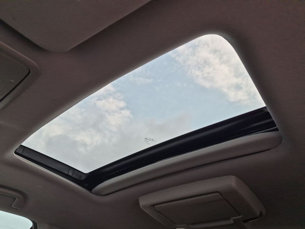 Thumbnail: 2021 Honda Pilot - 27