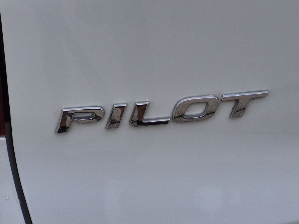 Thumbnail: 2021 Honda Pilot - 25