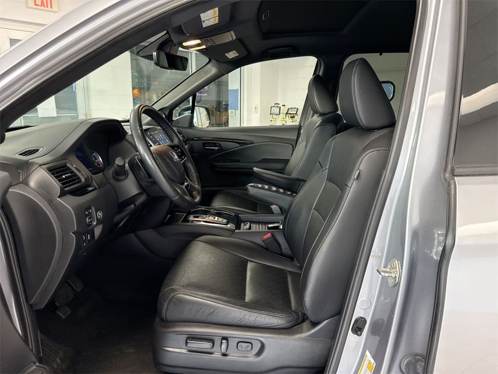 2019 Honda Passport Elite 11