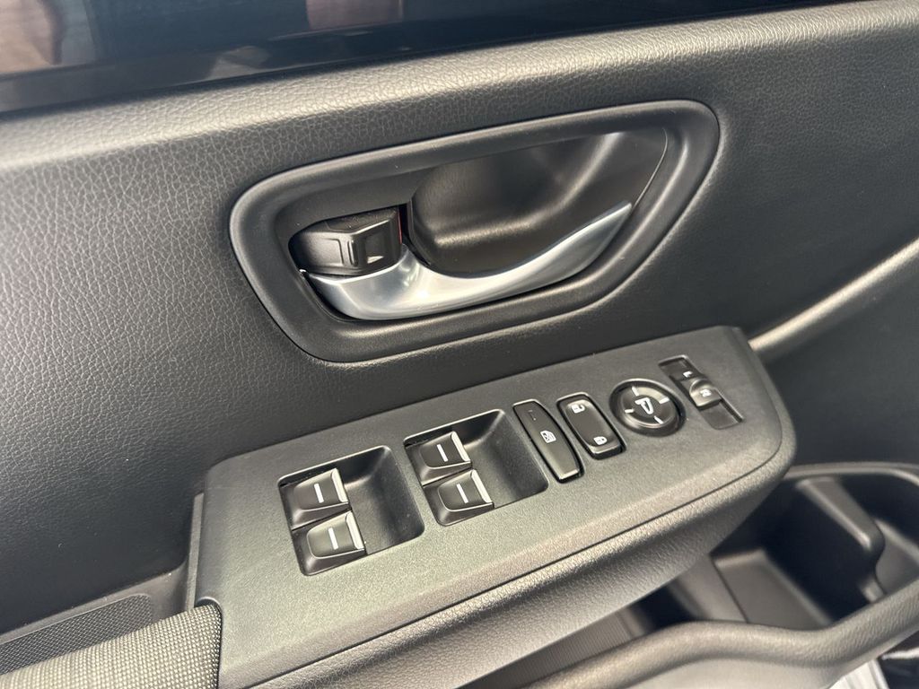 Thumbnail: 2025 Honda Pilot - 25