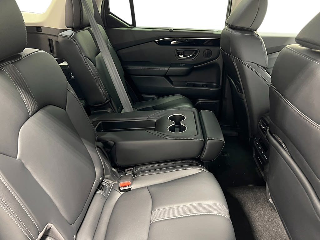 Thumbnail: 2025 Honda Pilot - 36