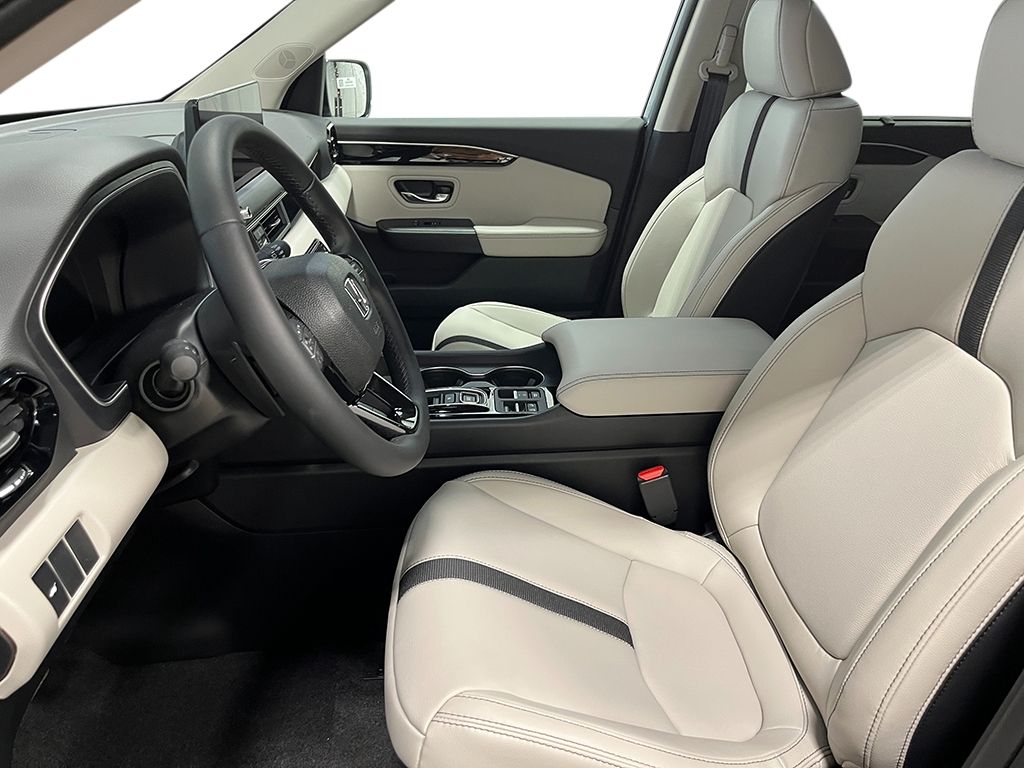 Thumbnail: 2026 Honda Pilot - 9