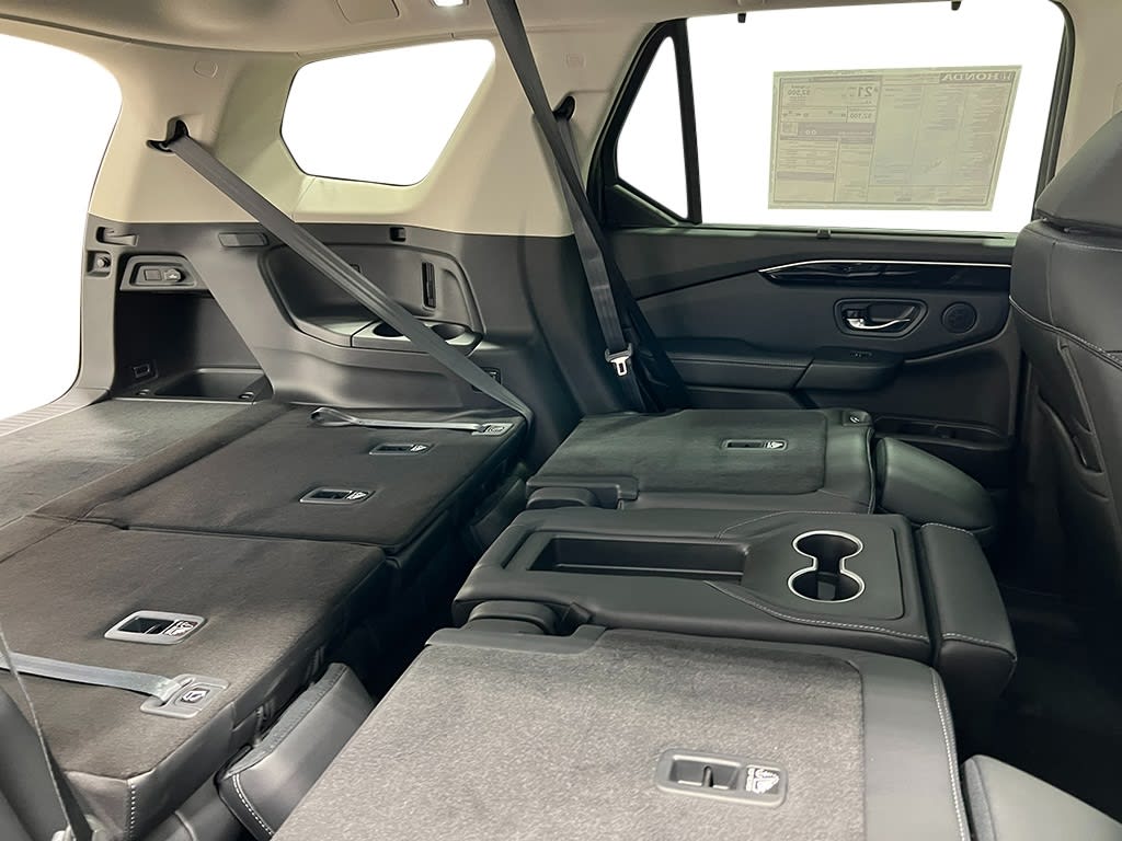 Thumbnail: 2025 Honda Pilot - 36