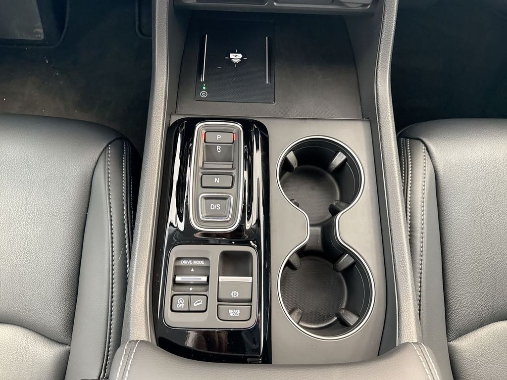 Thumbnail: 2025 Honda Pilot - 30