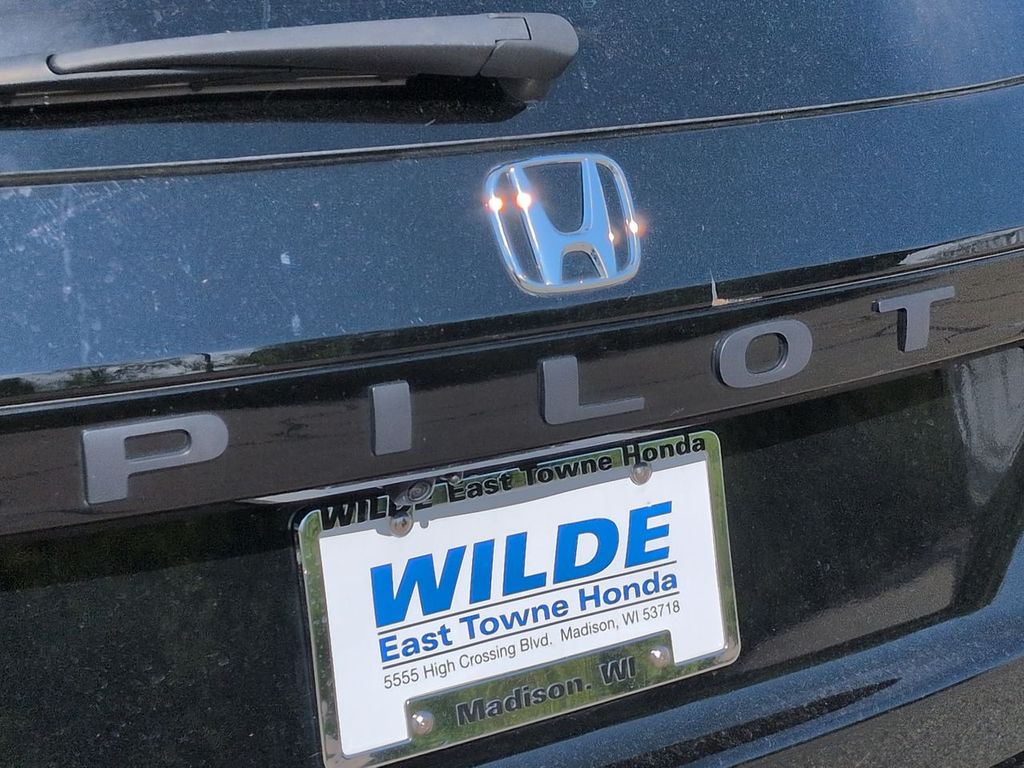 Thumbnail: 2023 Honda Pilot - 25