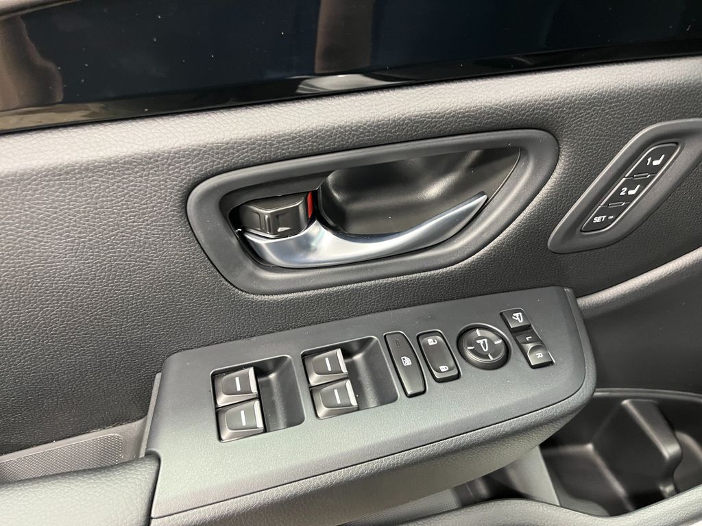 Thumbnail: 2026 Honda Pilot - 21