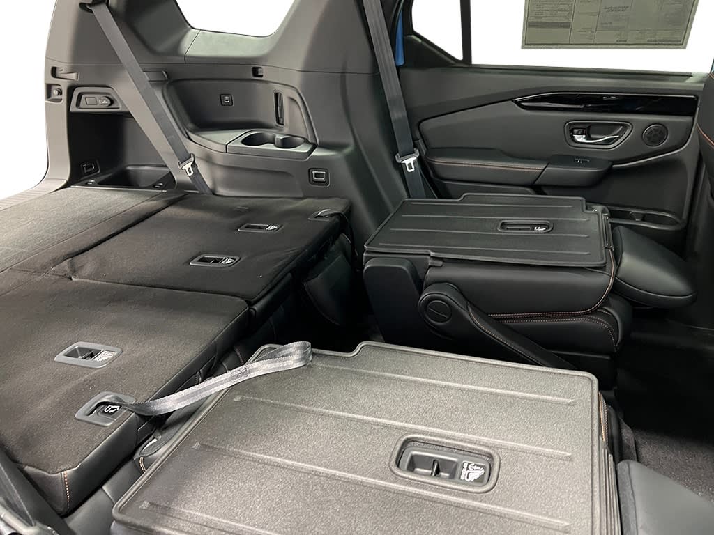 Thumbnail: 2025 Honda Pilot - 36