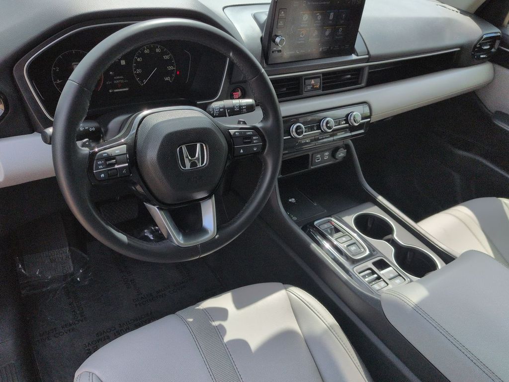 Thumbnail: 2025 Honda Pilot - 2