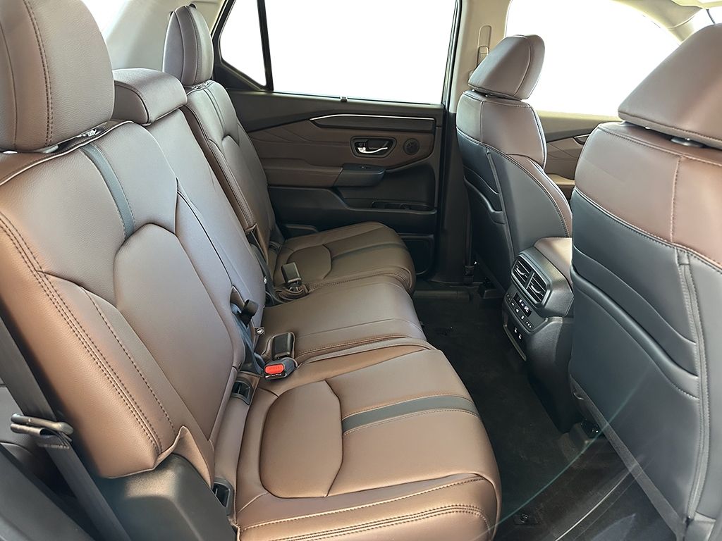 Thumbnail: 2026 Honda Pilot - 32