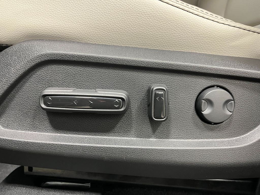 Thumbnail: 2026 Honda Pilot - 22