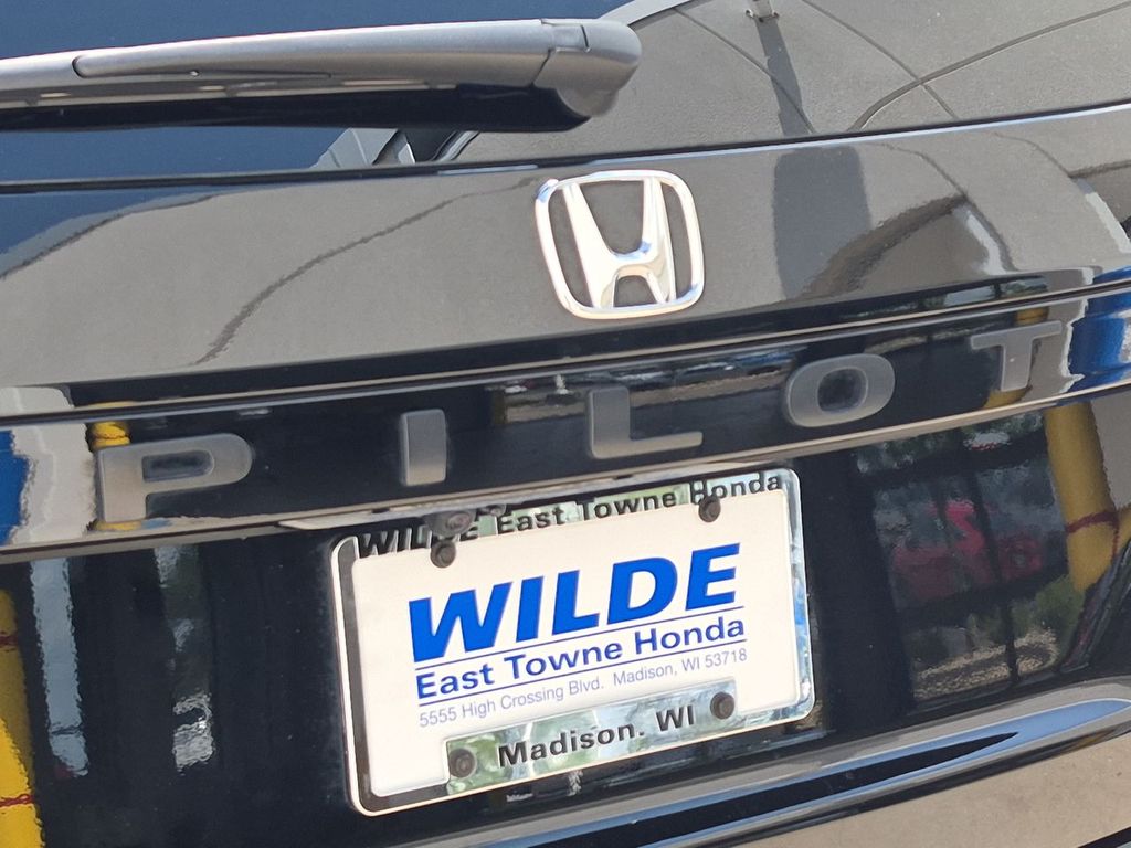 Thumbnail: 2025 Honda Pilot - 25