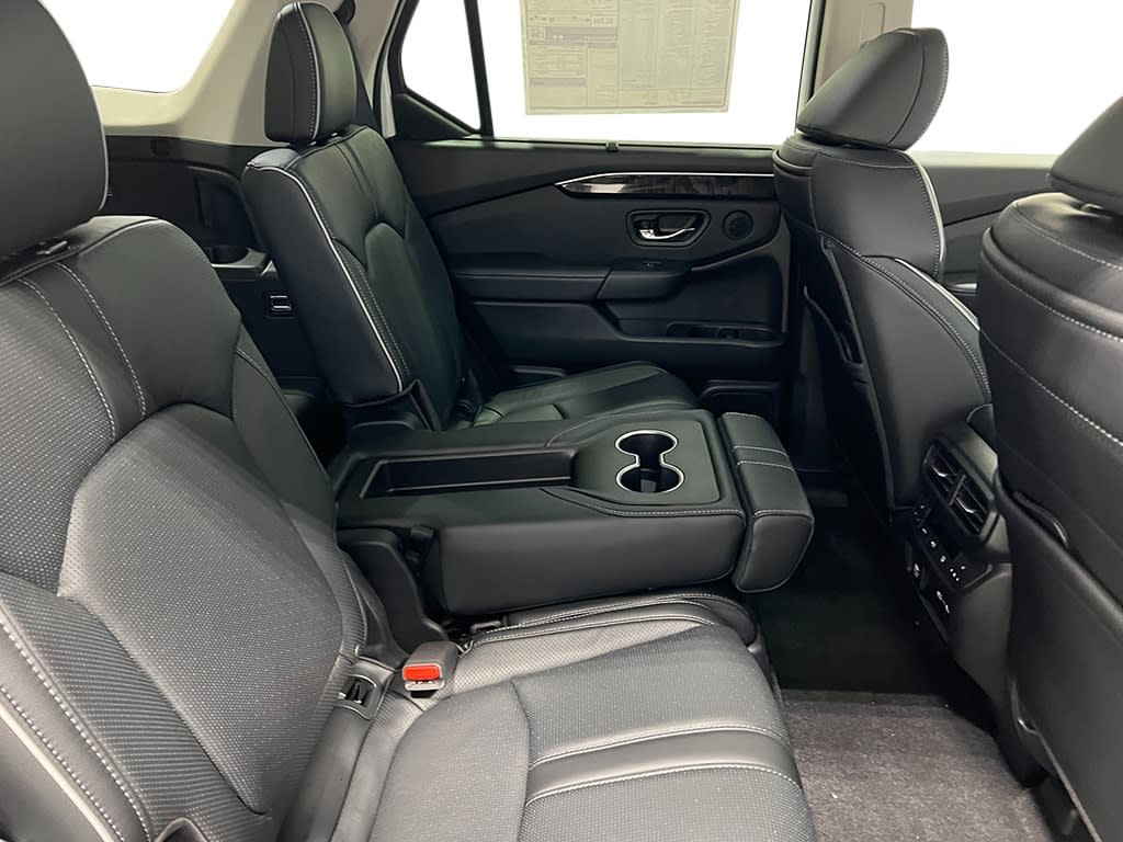 Thumbnail: 2025 Honda Pilot - 41