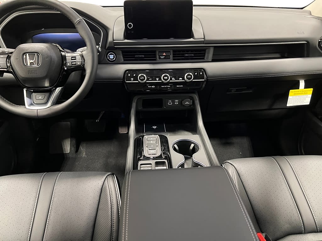 Thumbnail: 2025 Honda Pilot - 11