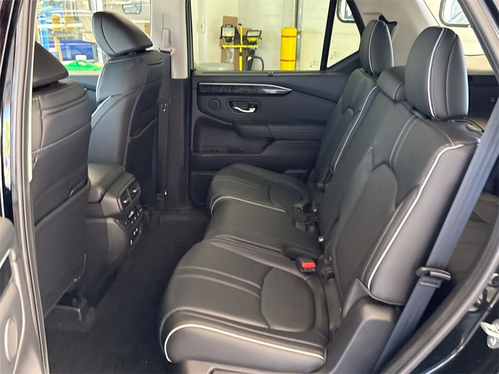 Thumbnail: 2023 Honda Pilot - 29