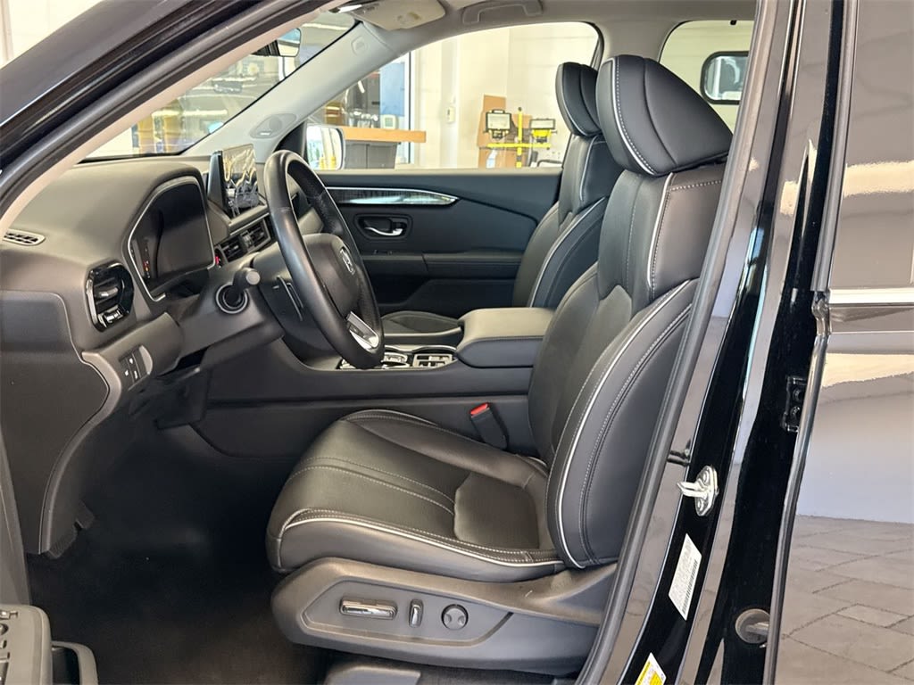 Thumbnail: 2023 Honda Pilot - 10