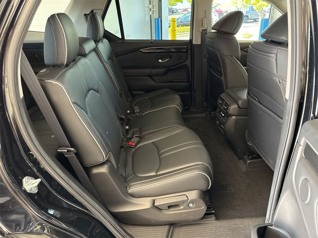 Thumbnail: 2023 Honda Pilot - 30